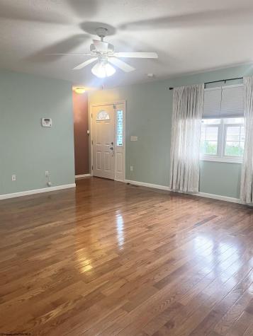 121 Donna Avenue Morgantown WV 26505