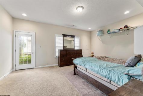 3313 Sun Court Morgantown WV 26505