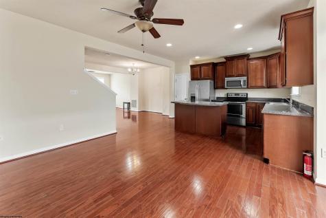 3313 Sun Court Morgantown WV 26505