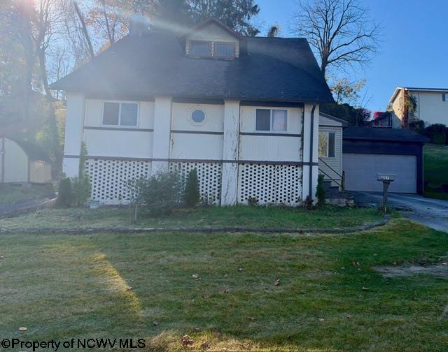 207 Morgantown Street Kingwood WV 26537-1360
