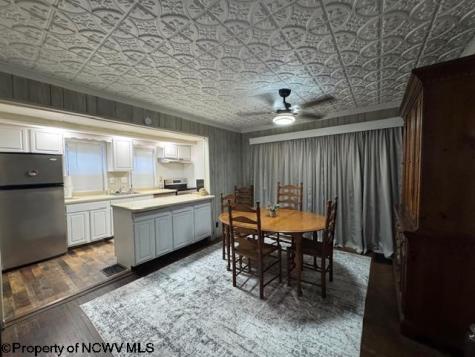 207 Morgantown Street Kingwood WV 26537-1360