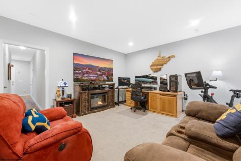 20 Misty Lane Fairmont WV 26554