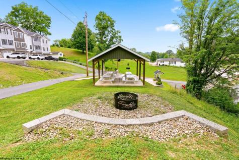20 Misty Lane Fairmont WV 26554
