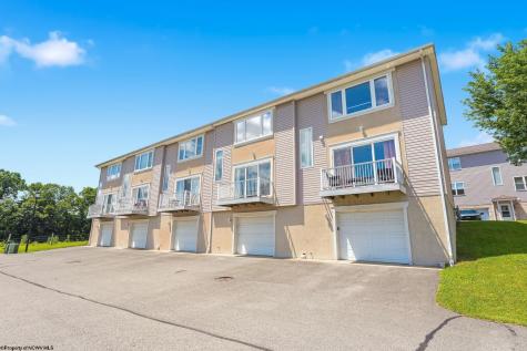 902 Pierpont Heights Drive Morgantown WV 26508