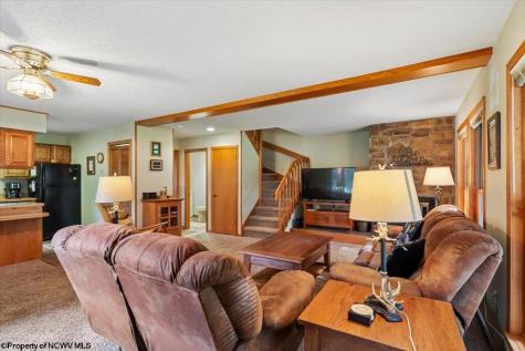 68 Deerfield Circle Davis WV 26260