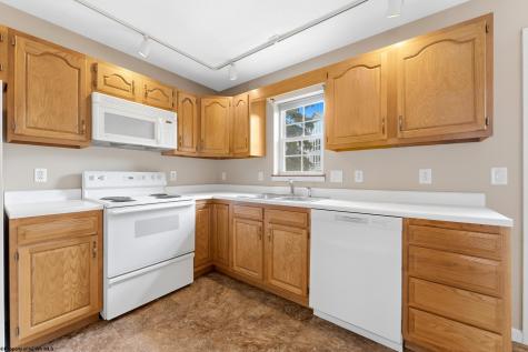 40 Cedarstone Court Morgantown WV 26505
