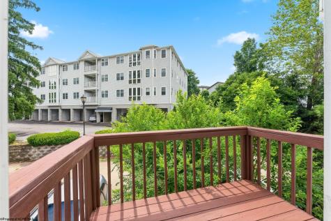 40 Cedarstone Court Morgantown WV 26505