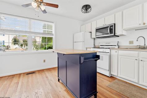 5003 Monteray Avenue Morgantown WV 26508