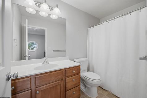 98 Berkshire Circle Bridgeport WV 26330