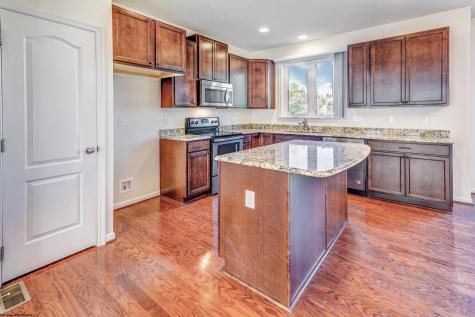 3333 Sun Court Morgantown WV 26505