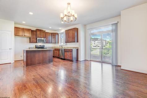3333 Sun Court Morgantown WV 26505