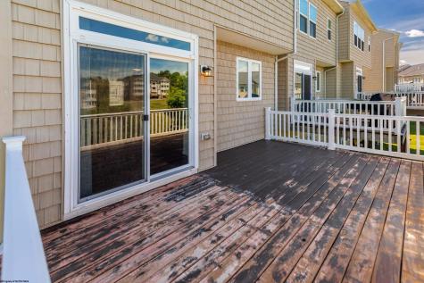 3333 Sun Court Morgantown WV 26505