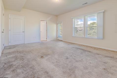 3333 Sun Court Morgantown WV 26505