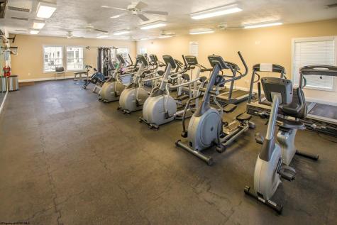 3333 Sun Court Morgantown WV 26505