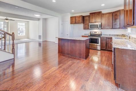 3333 Sun Court Morgantown WV 26505
