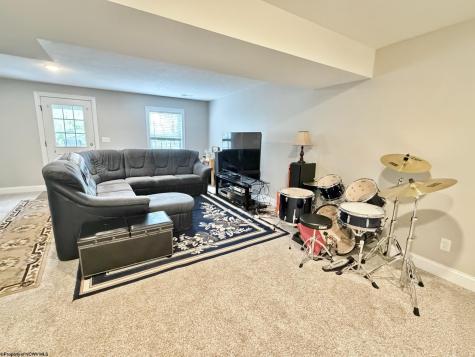 3037 Sixth Avenue Morgantown WV 26508