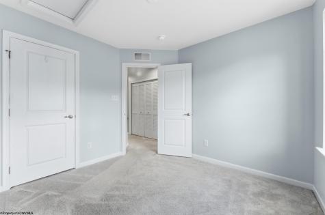 61 Hewstone Court Morgantown WV 26501