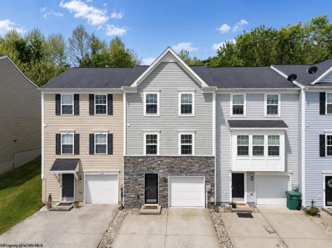 205 Queensbury Court Fairmont WV 26554