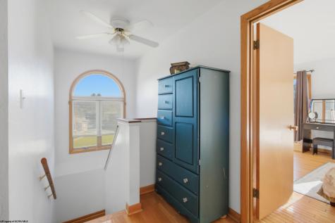 84 Pinewood Lane Clarksburg WV 26301