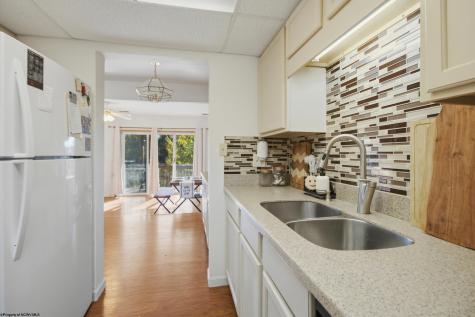 84 Pinewood Lane Clarksburg WV 26301
