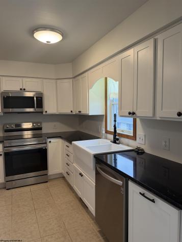 8 Riddle Court Morgantown WV 26505