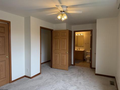 8 Riddle Court Morgantown WV 26505