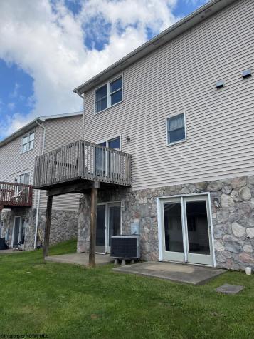 8 Riddle Court Morgantown WV 26505
