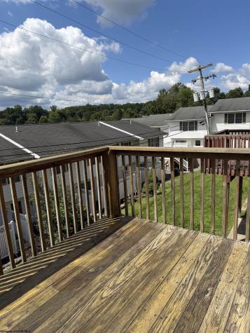 8 Riddle Court Morgantown WV 26505