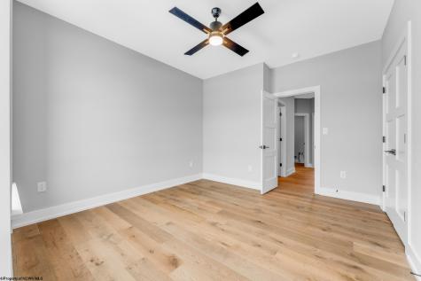 1647 Van Voorhis Road Morgantown WV 26508