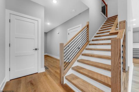 1647 Van Voorhis Road Morgantown WV 26508