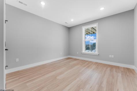 1647 Van Voorhis Road Morgantown WV 26508