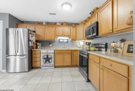 78 Barrington Court Bridgeport WV 26330