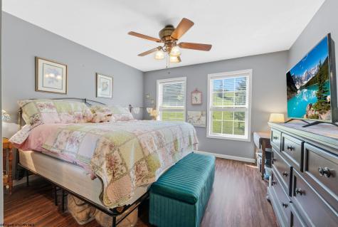 78 Barrington Court Bridgeport WV 26330