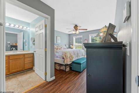 78 Barrington Court Bridgeport WV 26330