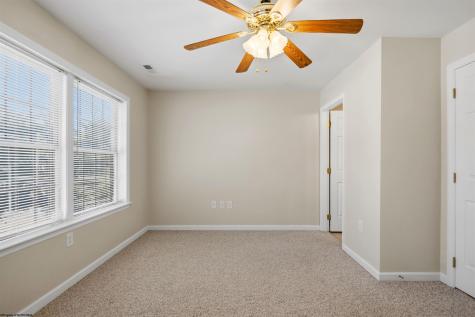 4 Pineview Place Morgantown WV 26505