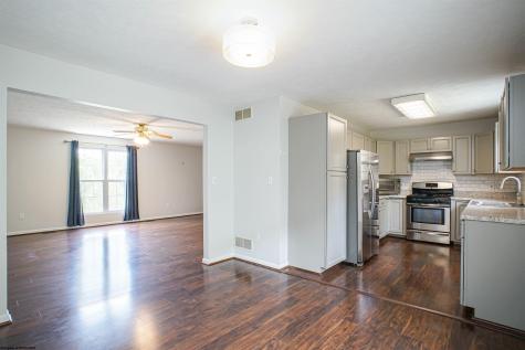12 Clear Spring Drive Morgantown WV 26508