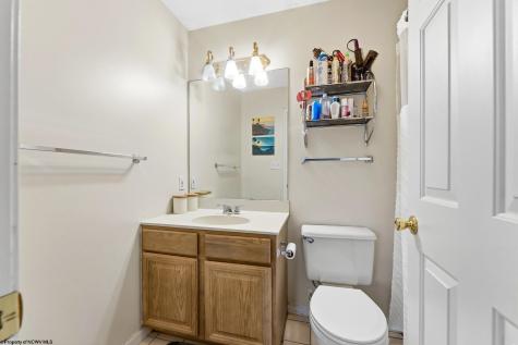 204 Stonegate Circle Morgantown WV 26505
