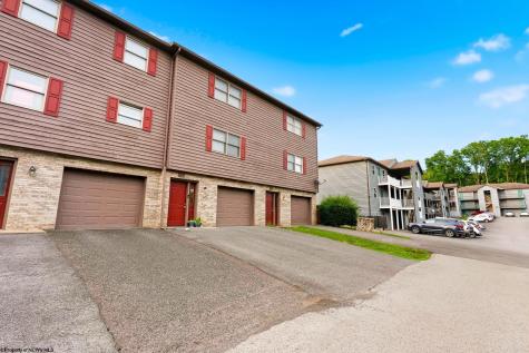 204 Stonegate Circle Morgantown WV 26505