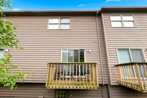 204 Stonegate Circle Morgantown WV 26505