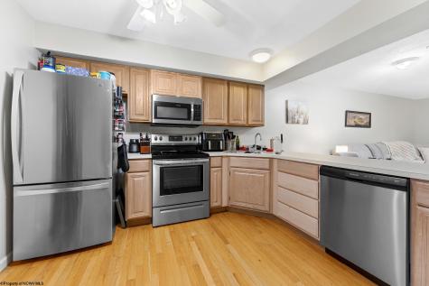 204 Stonegate Circle Morgantown WV 26505