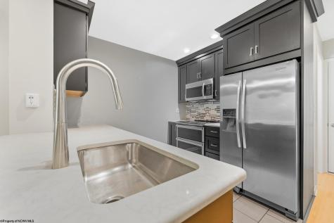 102 Lakeview Estates Morgantown WV 26508