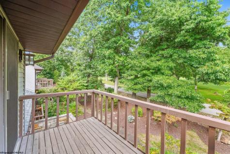102 Lakeview Estates Morgantown WV 26508