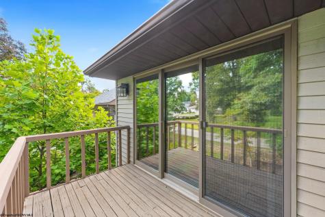102 Lakeview Estates Morgantown WV 26508