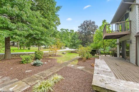 102 Lakeview Estates Morgantown WV 26508