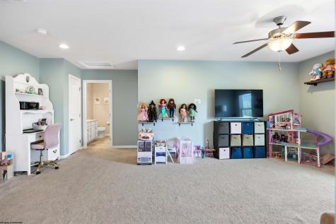 126 Falling Water Lane Morgantown WV 26508
