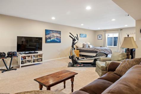 126 Falling Water Lane Morgantown WV 26508
