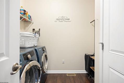 126 Falling Water Lane Morgantown WV 26508