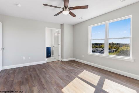 276 Red Oak Lane Morgantown WV 26501