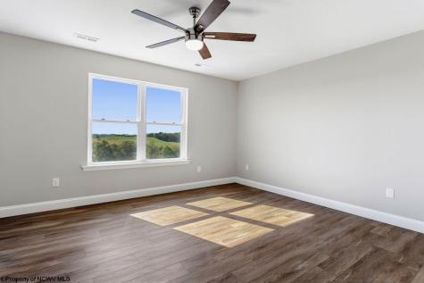 276 Red Oak Lane Morgantown WV 26501