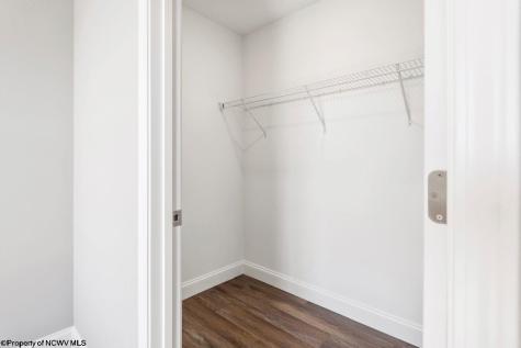 276 Red Oak Lane Morgantown WV 26501